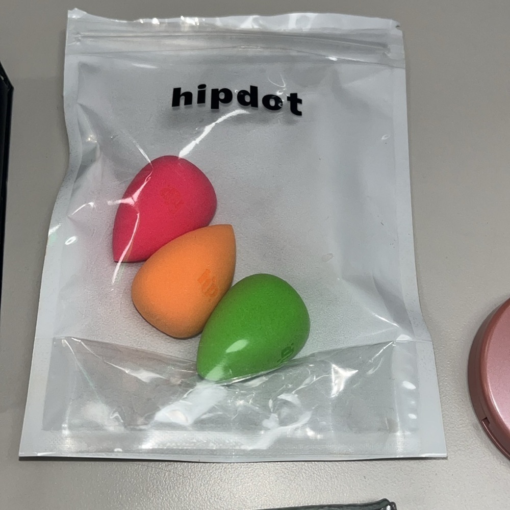 IL MAKIAGE & Real Her eyeshadows Tarte blush Hipdot and zipper bag bundle - Picture 4 of 10